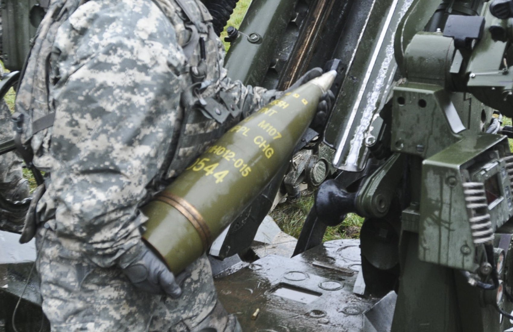 ЄС може використати російські активи на закупівлю зброї для України