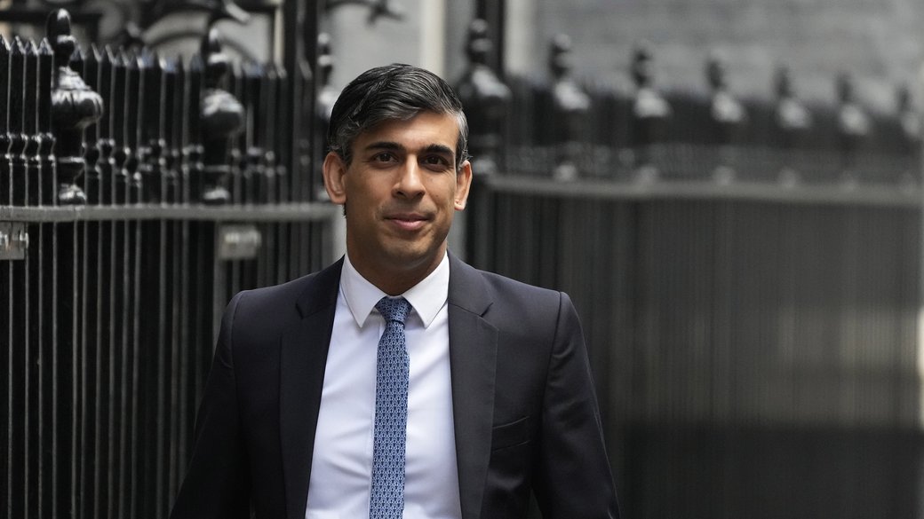 Партія Сунака у Британії йде до болючої поразки на місцевих виборах