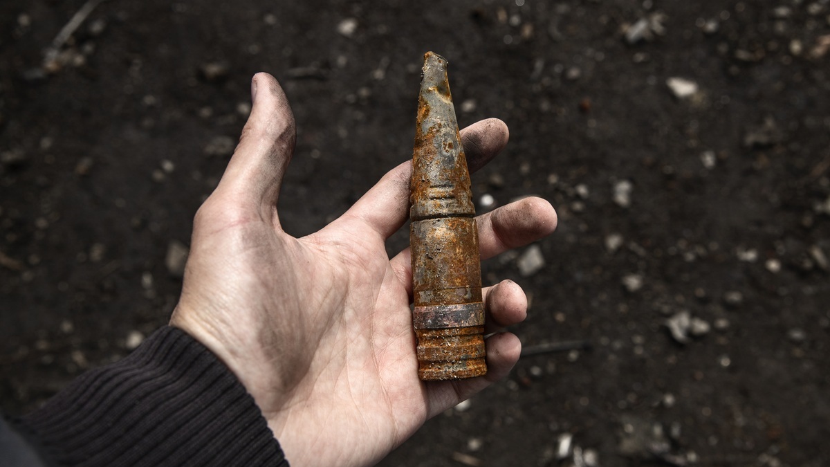 Справжня отрута для довкілля та здоров’я: як боєприпаси впливають на воду та ґрунти України  