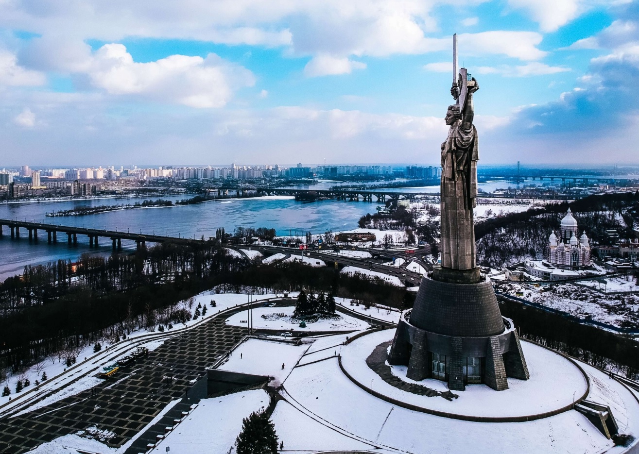 Не увійшла навіть до топ-100: Україна втрачає позиції у світовому антикорупційному рейтингу