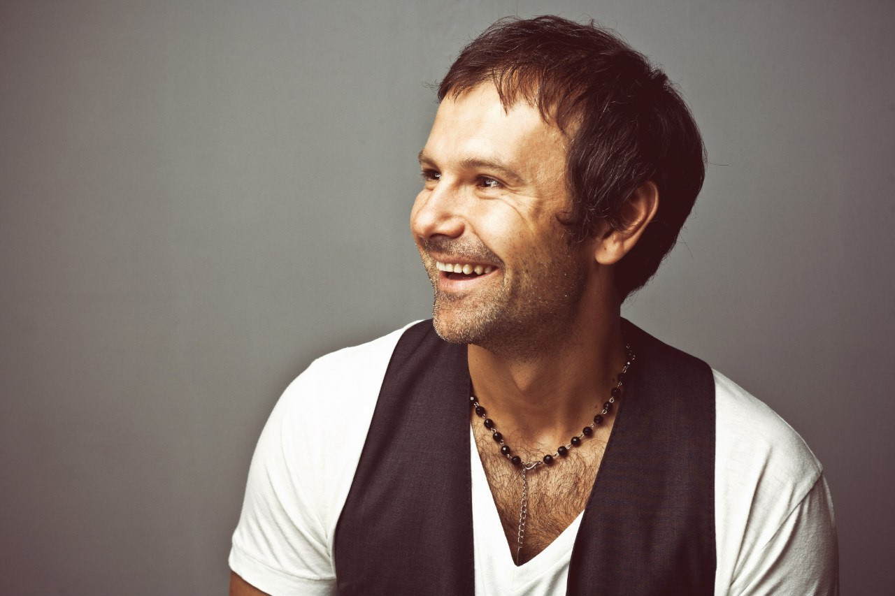 Лютий триває: Вакарчук представив нову пісню | Еспресо