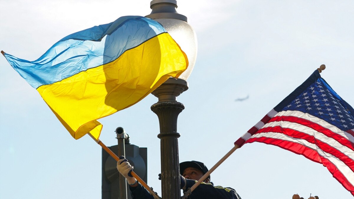 Українці у США отримали листи із вимогою залишити країну – Reuters