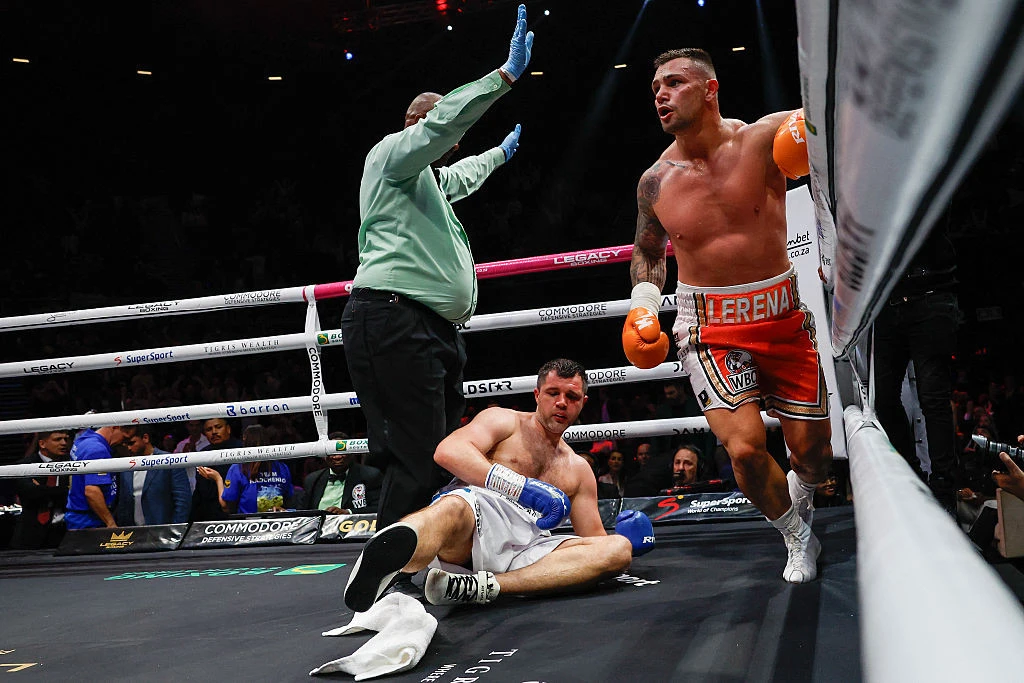 Кевін Лерена та Сергій Радченко (на задньому плані)