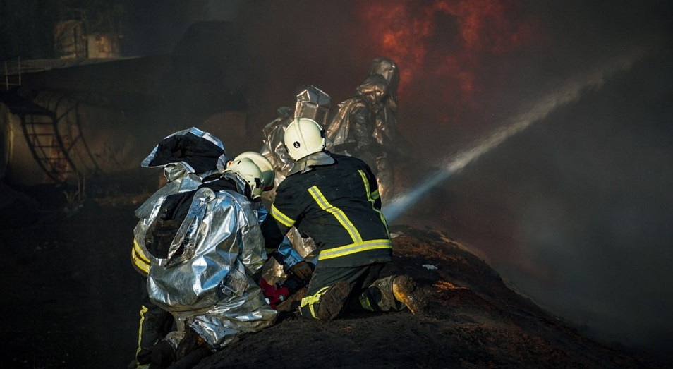 Внаслідок атак РФ в повітря Київщини потрапило більше 1,9 тисячі тонн шкідливих речовин