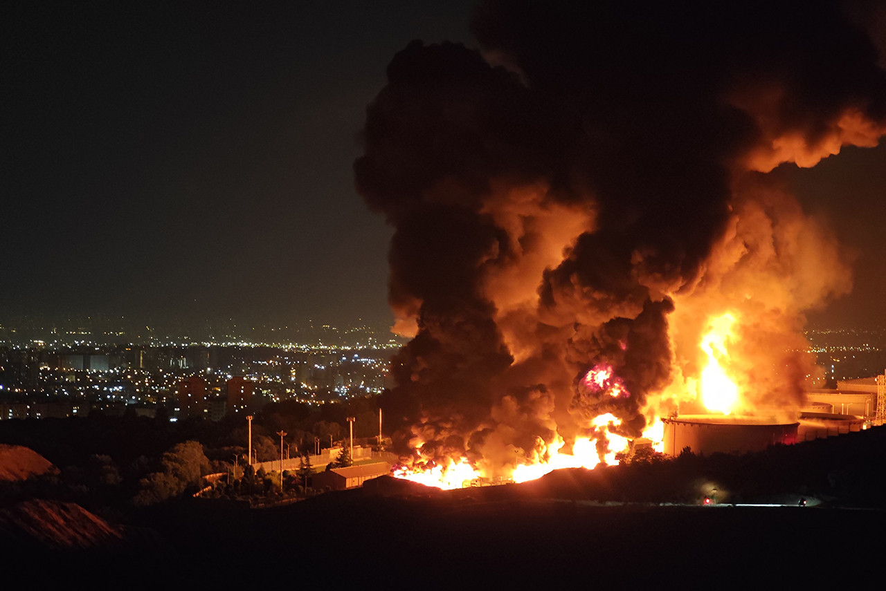 Ізраїль завдав удару по ядерним об'єктам Ірану у відповідь на ракетний напад на лікарню в Ізраїлі