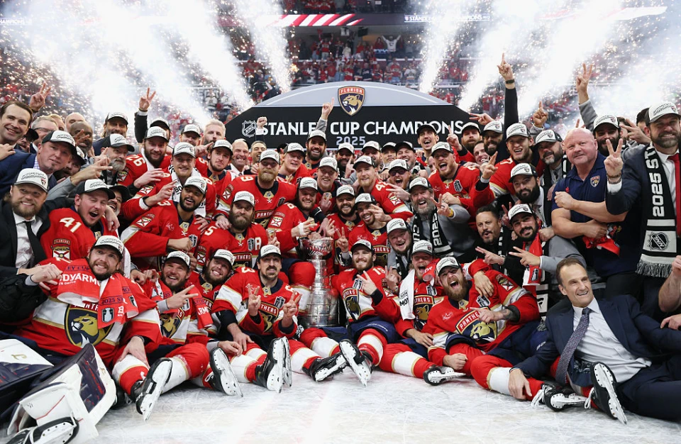 "Флорида Пантерс" - володар Кубка Стенлі