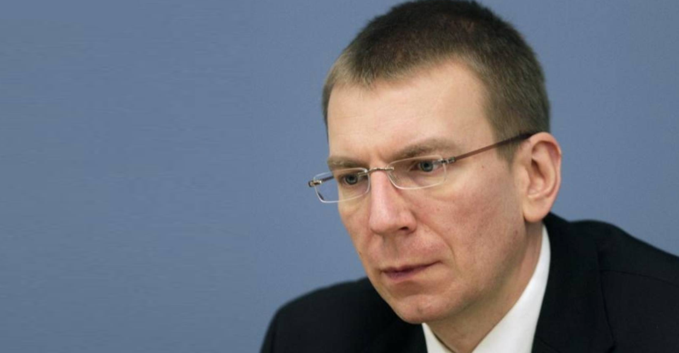 У Латвії вважають, що розмови про відправку військових в Україну є передчасними