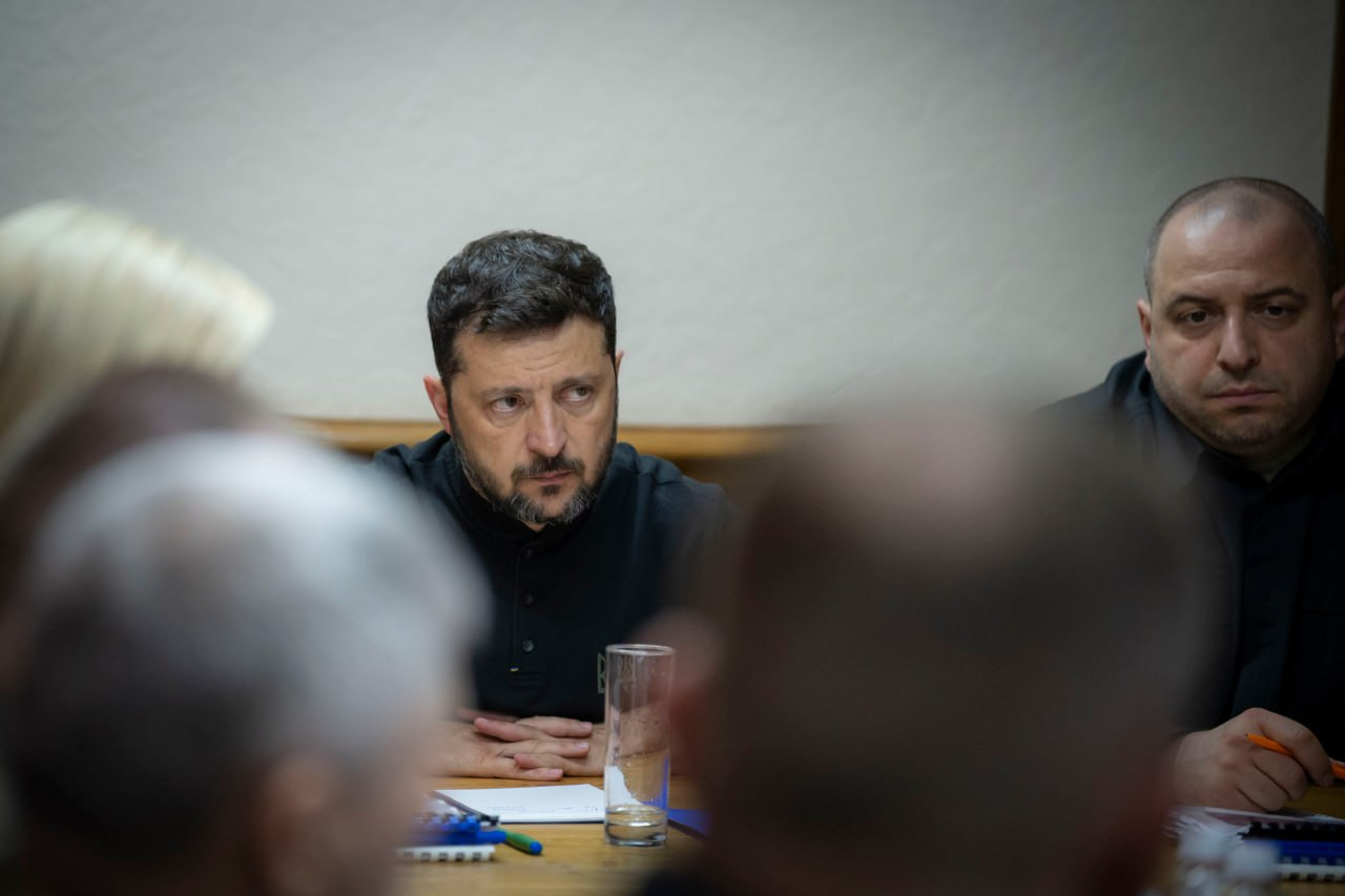 Зеленський для деякої частини молоді став схожим на традиційних політиків після скандалу з НАБУ і САП, - вважає політолог Саакян
