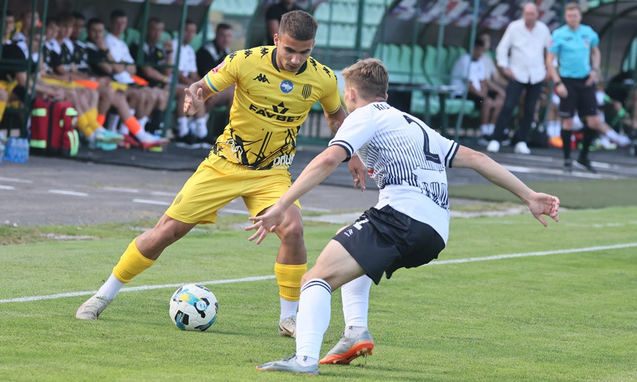 УПЛ 2025/26: "Полісся" здобуло перемогу над "Карпатами", "Шахтар" виявив міць проти "Епіцентру", а "Кудрівка" впевнено виграла у "Олександрії". Результати і розклад 1-го туру