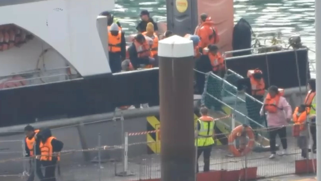 З початку року до Британії на човнах приїхали 26 тисяч нелегалів