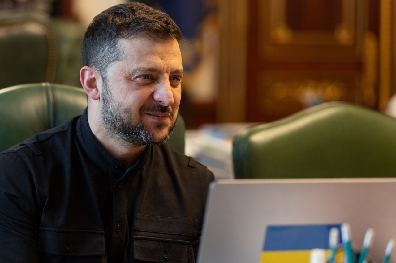 Дякую за підтримку": Зеленський після масштабного удару РФ поспілкувався з Мерцом і Стармером