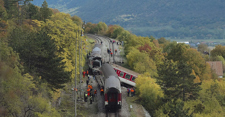 У Словаччині зіткнулися два поїзди