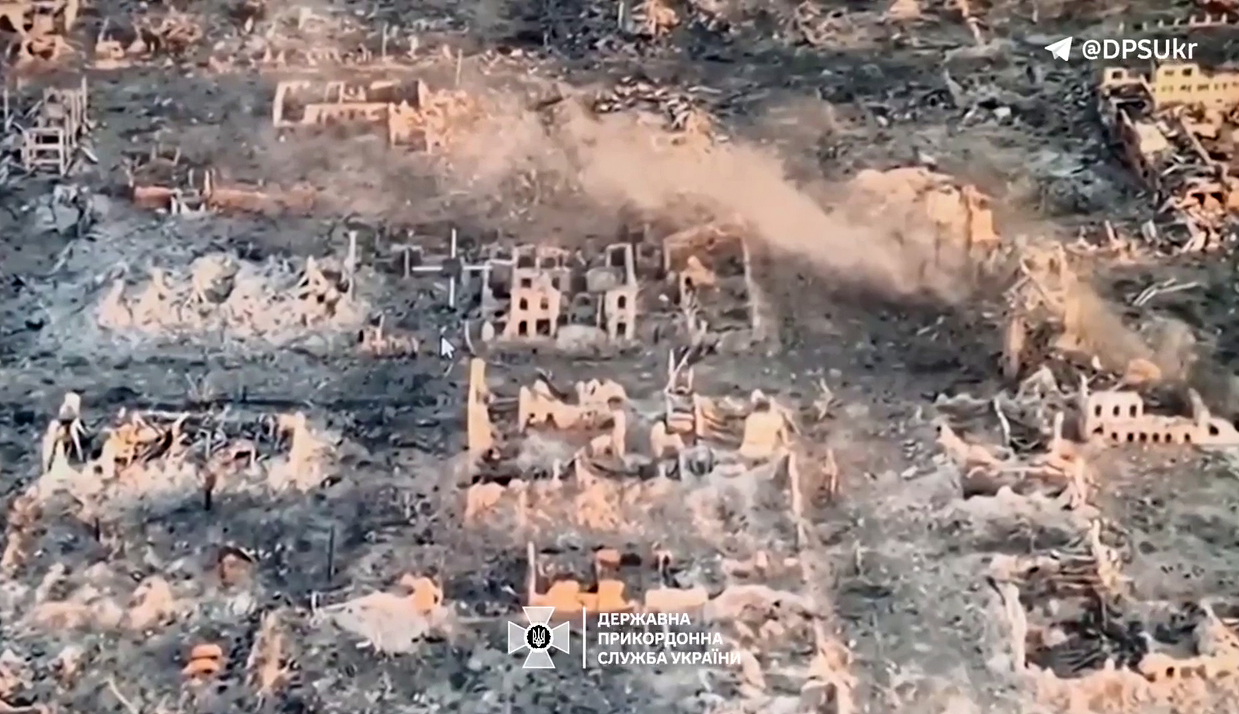 Внаслідок негоди противнику вдалося просунутись у Вовчанськ з боку, повідомив військовий 157-ї ОМБр Тугай