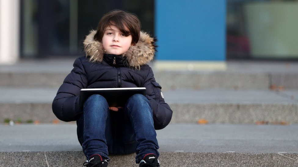 Маленький геній з Бельгії здобув докторський ступінь з квантової фізики