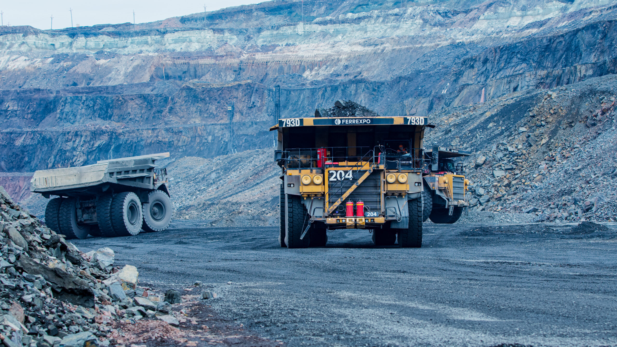 Княжицький: необхідно захистити українську промисловість від агресії РФ та рейдерських захоплень