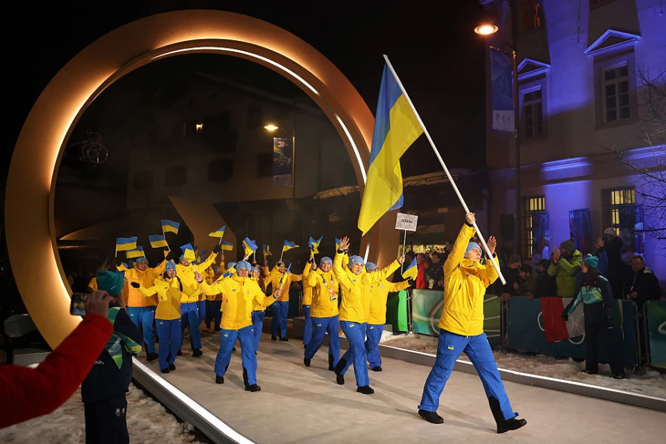 Олімпіада-2026. Владислав Гераскевич з прапором України на церемонії відкриття в Кортіні