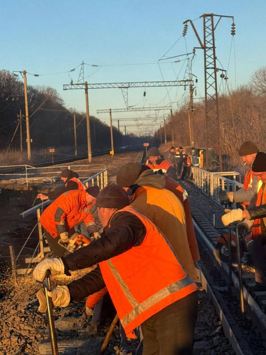 РФ завдала ударів по залізничним і портовим об’єктам